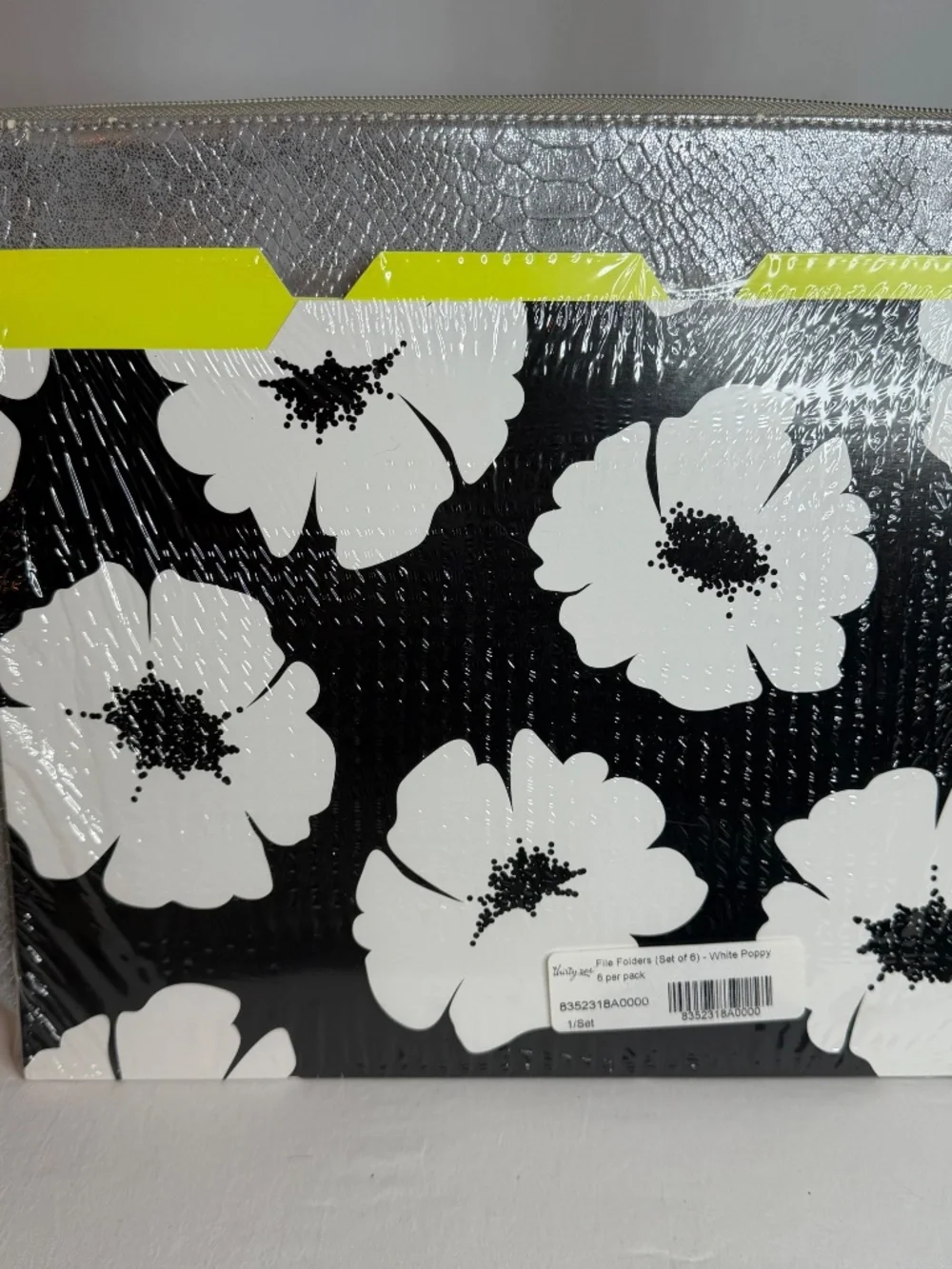 Thirty One Document Holder